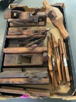 Box of specialty planes and spokeshaves - 5