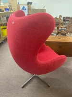 Retro egg chair on metal base - 2