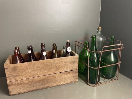 2 crates of assorted vintage bottles