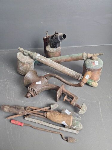 Mixed Metalware lot inc. Rega Oil Gun, Primas Blower & Pope Meat Grinder