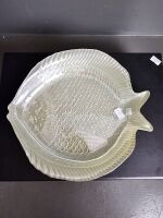 Pearlesant Fish Shaped Serving Dish - 2