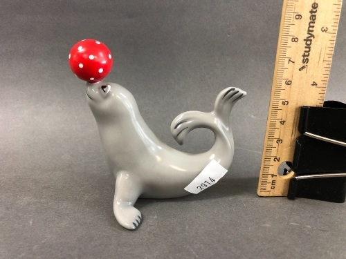 Villery & Boch Seal with Ball Figurine