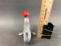 Villery & Boch Seal with Ball Figurine - 4