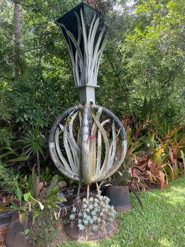 Large original Steve Weis garden sculpture