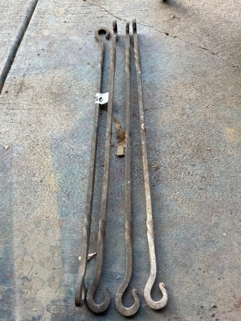 4x forged bars with hooks both ends