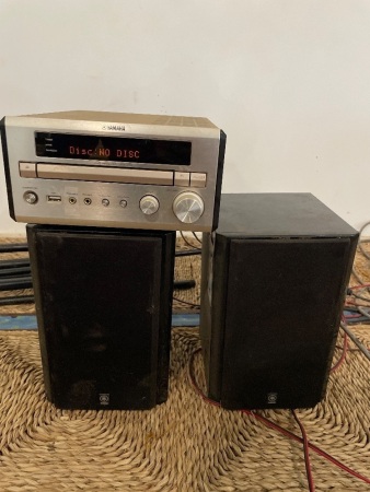 Yamaha DVD player and speakers 