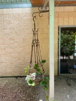 2 x hanging iron planters and brackets - 2