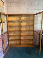 Lockable display case/ library unit - 2