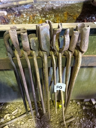 Various blacksmiths tongs