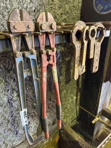 2x bolt cutters + assorted spanners