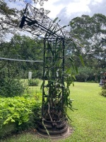 "T" metal garden sculpture by Steve Weis 3.4m tall - 2