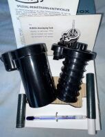 Minox Bakelite daylight loading developing tank and fine grain developing salts in original boxes. - 2