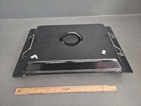 Cast Iron Enamel Camp Oven Baking Tray with Lid