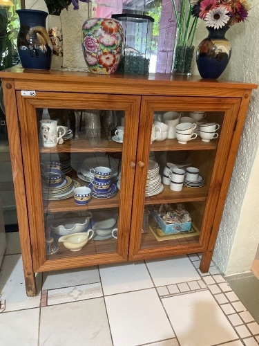 Pine display cabinet one leg damaged