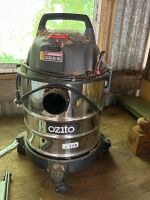 Ozito wet and dry vacuum - no pipes