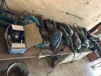 Quantity of power tools