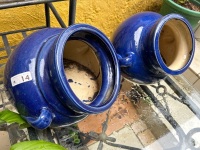 2x Glazed ceramic wall hanging pots