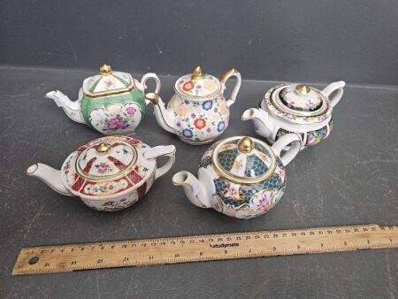 Collection of 5 Saddler Heirloom Teapots