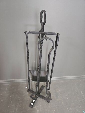 Metal Fire Stand Utensils