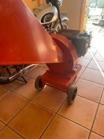 Honda Woodchipper 5.5 HP in working order - 7