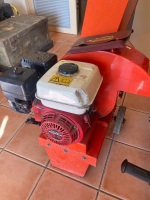 Honda Woodchipper 5.5 HP in working order - 9