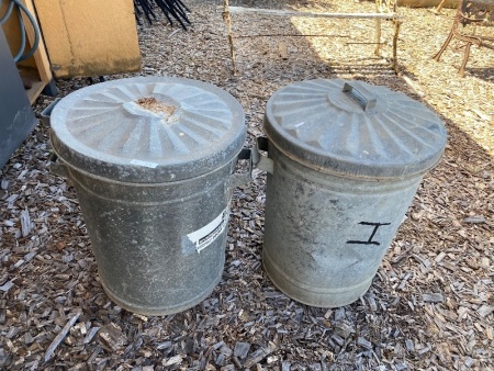 2 Galvinished Rubbish Bins with Lids