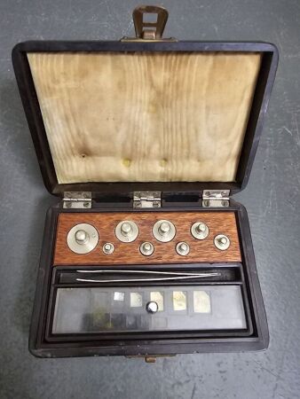 Vintage Selby Boxed Jewellers Weights