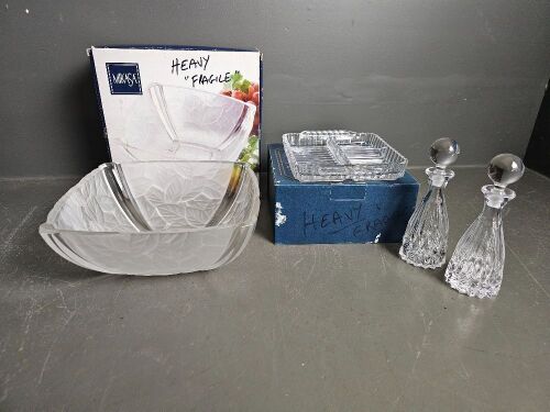 Mikasa Art Deco Leaf Etched Salad Bowl & Bohemia Crystal Table Set