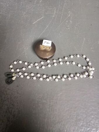 Vintage Pearl Reading Glasses Chain in Quaint Container