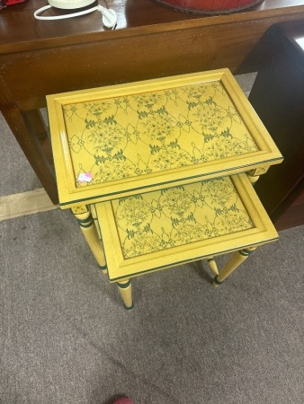 Yellow nest of 2 tables