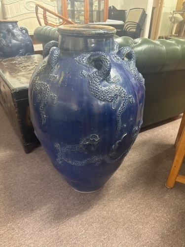 Blue dragon urn