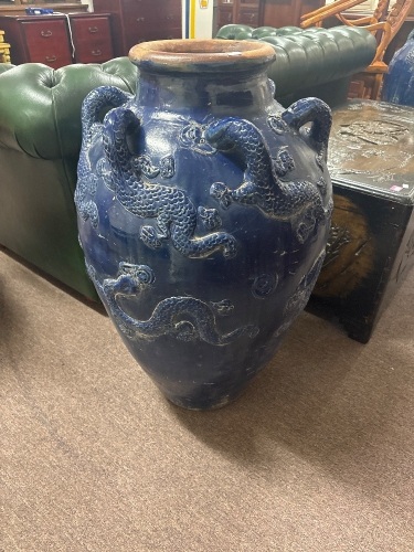 Blue dragon urn