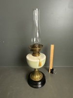 Antique Victorian Oil Lamp with Ceramic Font, Double Burner and Frosted glass shade - 3