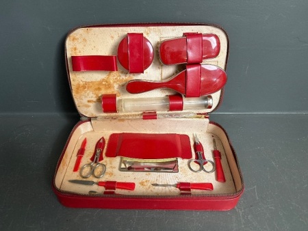 Vintage Vanity Kit