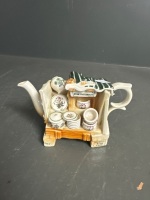 3 x Collectable Mini Teapots - 6