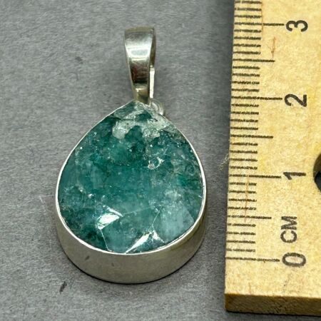 Sterling Silver pendant with EMERALD Gemstone