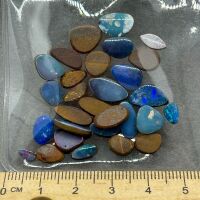 35 carats OPAL Doublet Gemstones