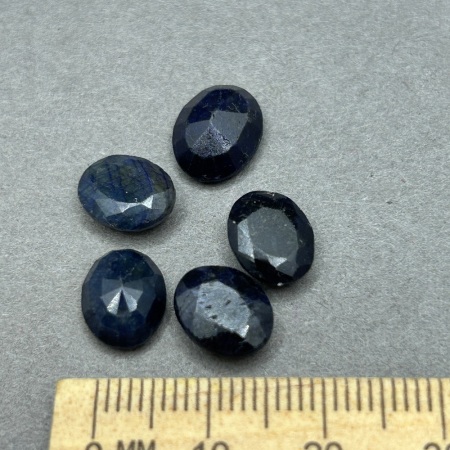 17 carats SAPPHIRE Gemstones