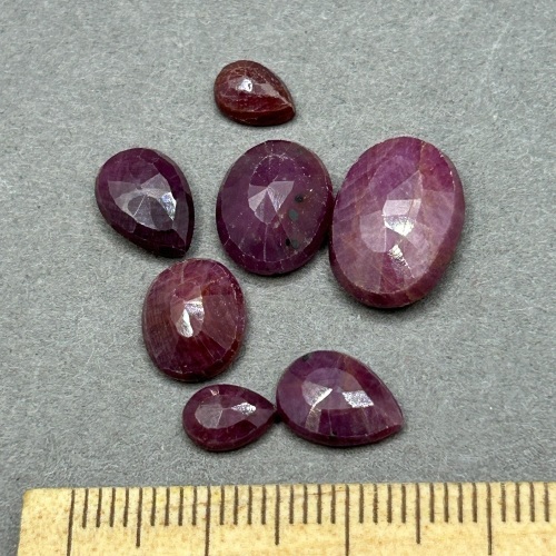 22 carats RUBY Gemstones