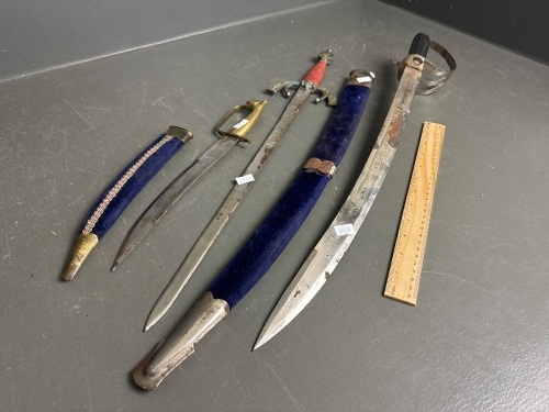 3x Indian swords/knives