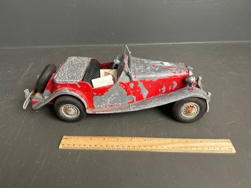 Large Model Toys (USA) cast alloy model roadster