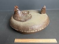 Large pottery casserole dish depicting a chicken - signed to base - 2