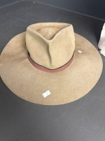 2x Akubra felt hats - 4