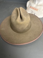 2x Akubra felt hats - 6