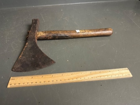 Early srapped handle axe 250mm long with 120mm edge