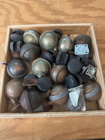 Lot of Shepherd Castors