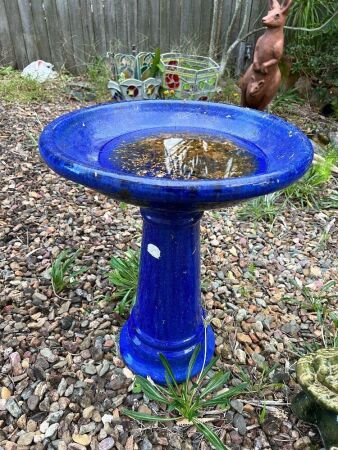 Glazed terracotta bird bath - 2-piece