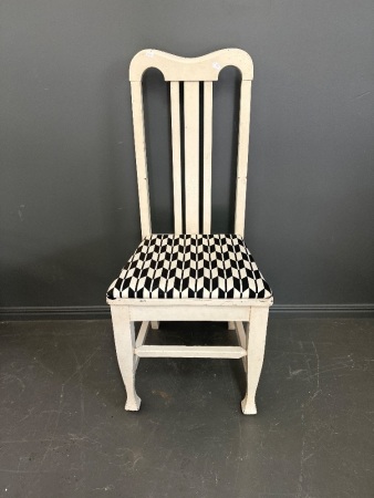 Vintage White Chair w Black & White Cushion