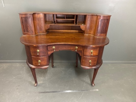 Stunning Antique Kidney Shaped Writing Desk in immaculate condition
