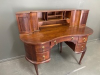 Stunning Antique Kidney Shaped Writing Desk in immaculate condition - 2